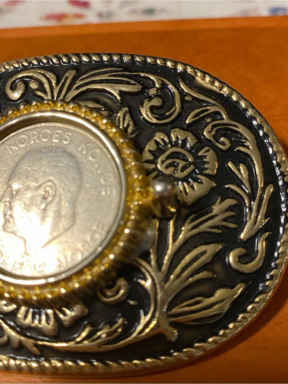 Vintage Western Gold & Black Enamel Coin Belt Buckle - Olav V Norges Konge